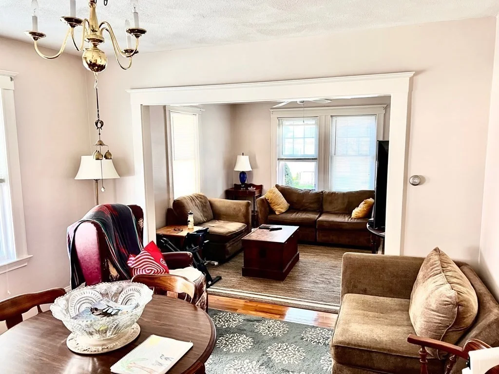 2 bed, 1 bath apartment for rent at 44 Fairview Ave Unit 1, Winthrop — photo 4 of 9