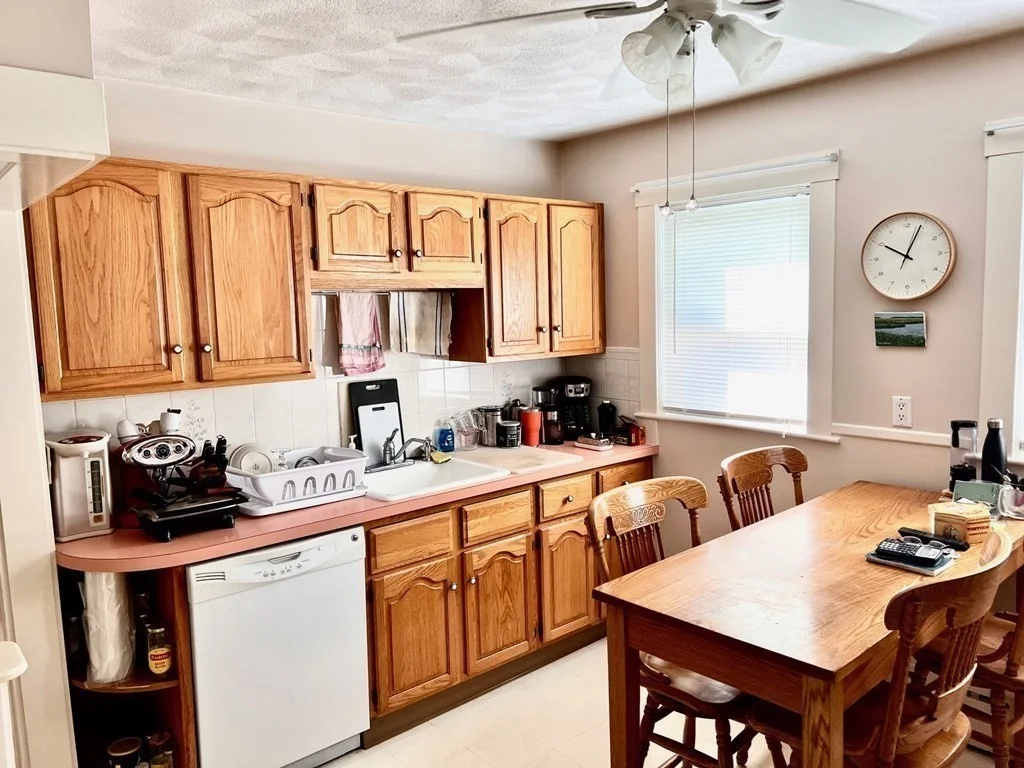 2 bed, 1 bath apartment for rent at 44 Fairview Ave Unit 1, Winthrop — photo 6 of 9