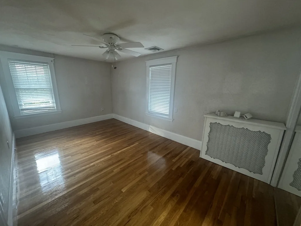 3 bed, 2 bath apartment for rent at 44 Fairview St Unit 2, Winthrop — photo 16 of 18