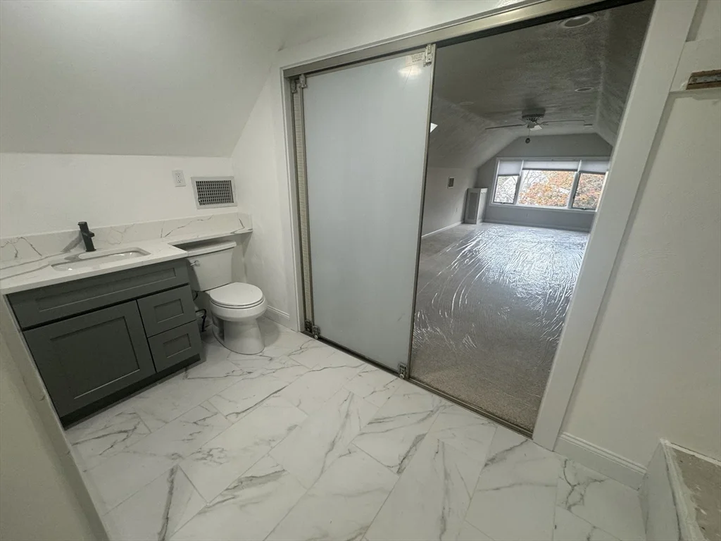 3 bed, 2 bath apartment for rent at 44 Fairview St Unit 2, Winthrop — photo 13 of 18