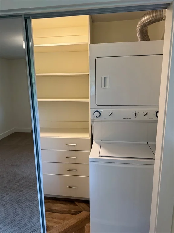 2 bed, 1 bath apartment for rent at 44 Farwell St Unit 44, Newton — photo 9 of 13