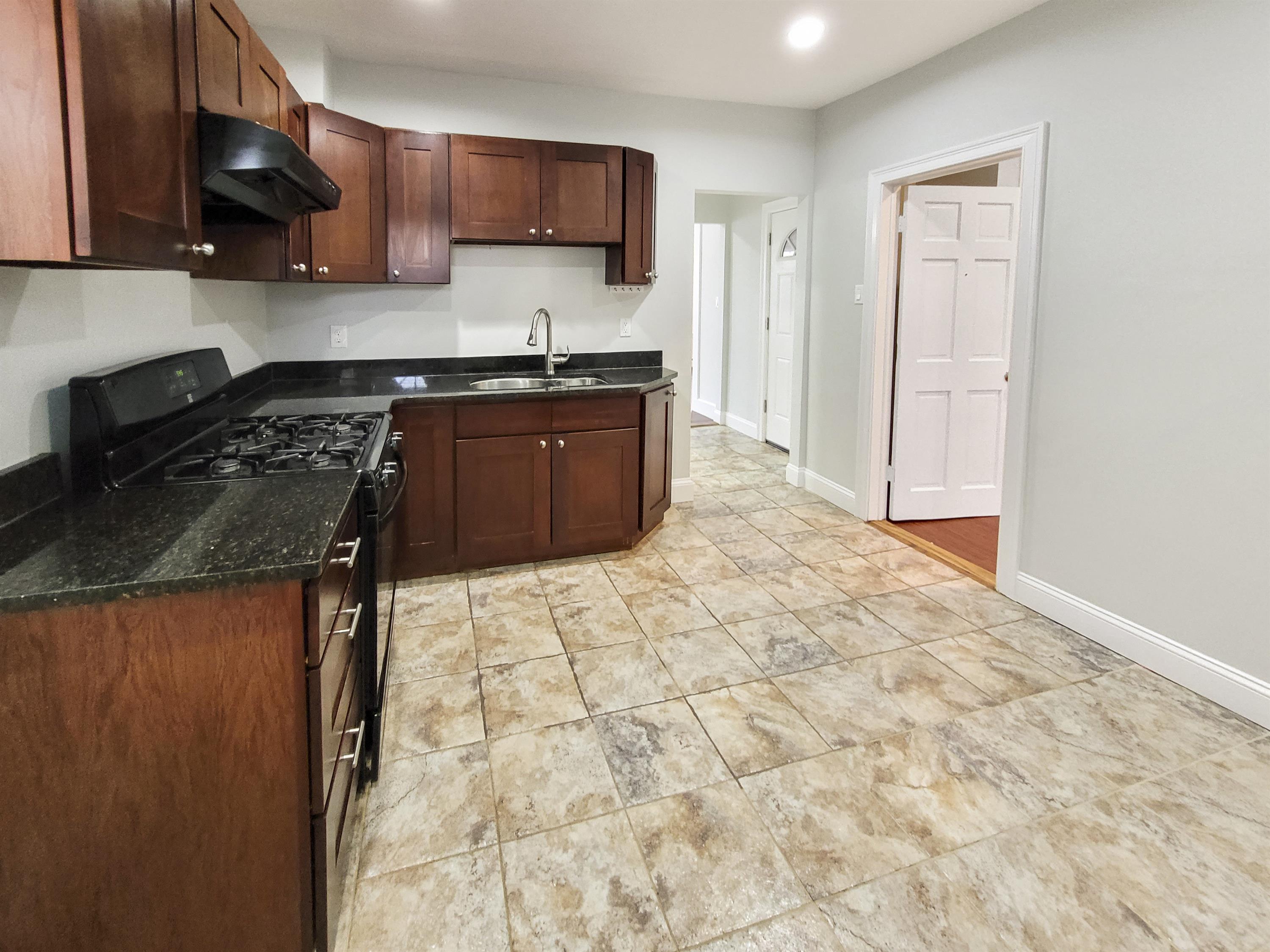 1 bed, 1 bath apartment for rent at 44 Fenton St Unit 1, Dorchester — photo 5 of 11