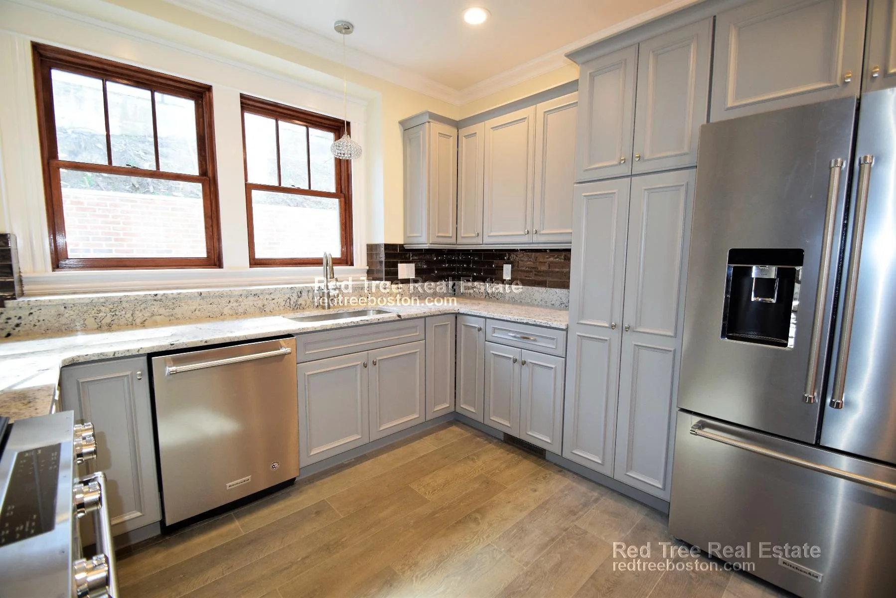 5 bed, 3.5 bath apartment for rent at 44 Gerrish St, Brighton — photo 2 of 31