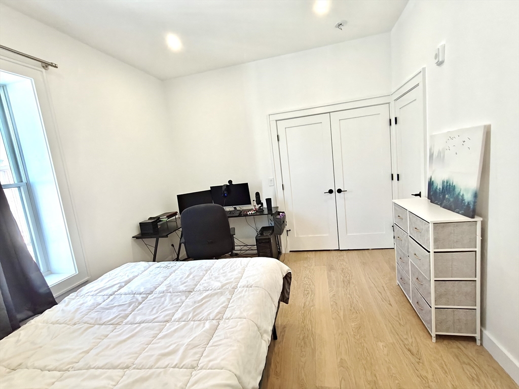 3 bed, 2 bath apartment for rent at 44 Glendale Unit 1, Dorchester — photo 11 of 16