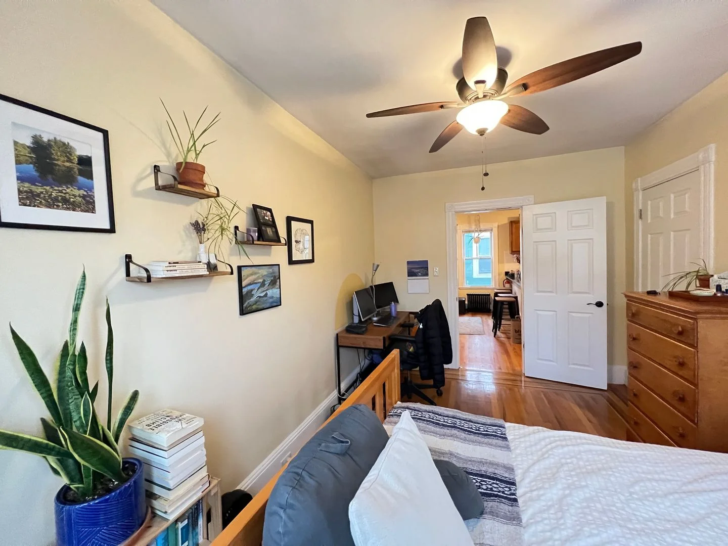 4 bed, 2 bath apartment for rent at 44 Gorham St Unit 3, Davis Square — photo 5 of 7