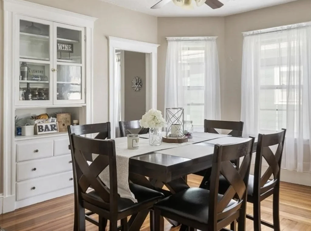 3 bed, 1 bath apartment for rent at 44 Green Leaf Unit 2, Tufts University — photo 2 of 16