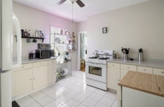 2 bed, 1 bath apartment for rent at 44 Greenleaf Ave Unit 1, Medford — photo 8 of 17