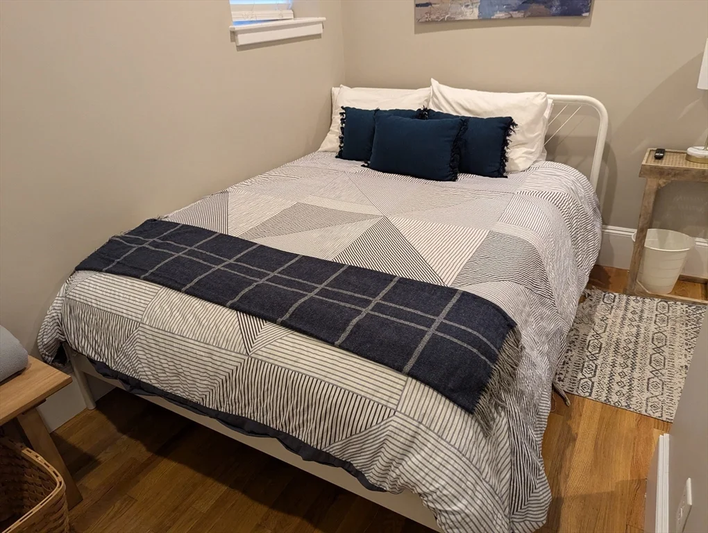 2 bed, 2 bath apartment for rent at 44 Grove St Unit 1, Beacon Hill — photo 12 of 17