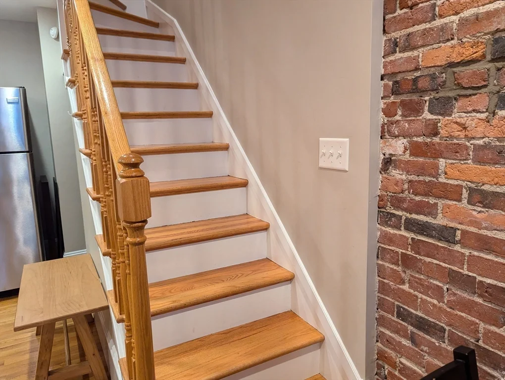 2 bed, 2 bath apartment for rent at 44 Grove St Unit 1, Beacon Hill — photo 10 of 17