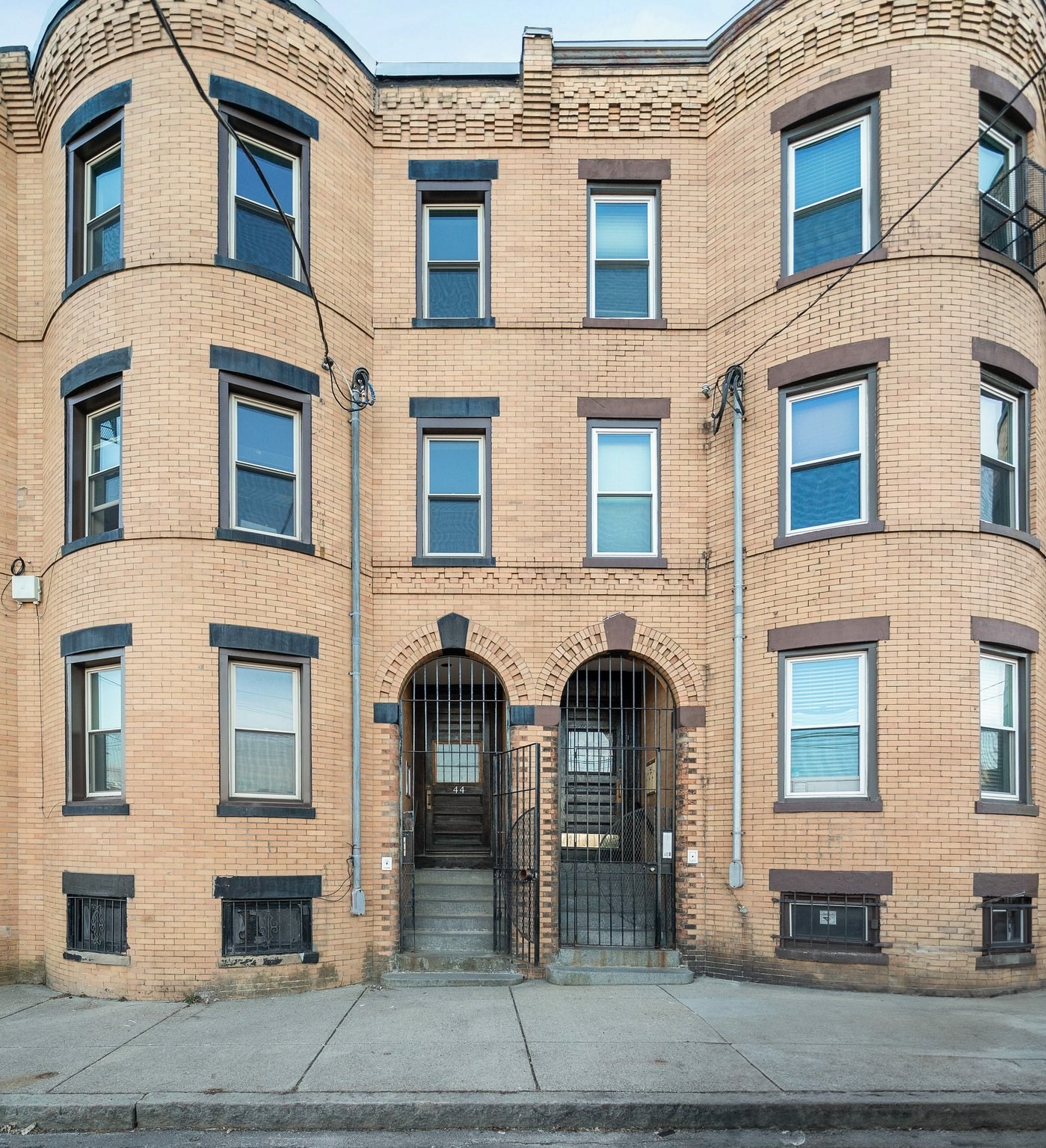 3 bed, 1 bath apartment for rent at 44 Guild St Unit 3, Roxbury — photo 9 of 9