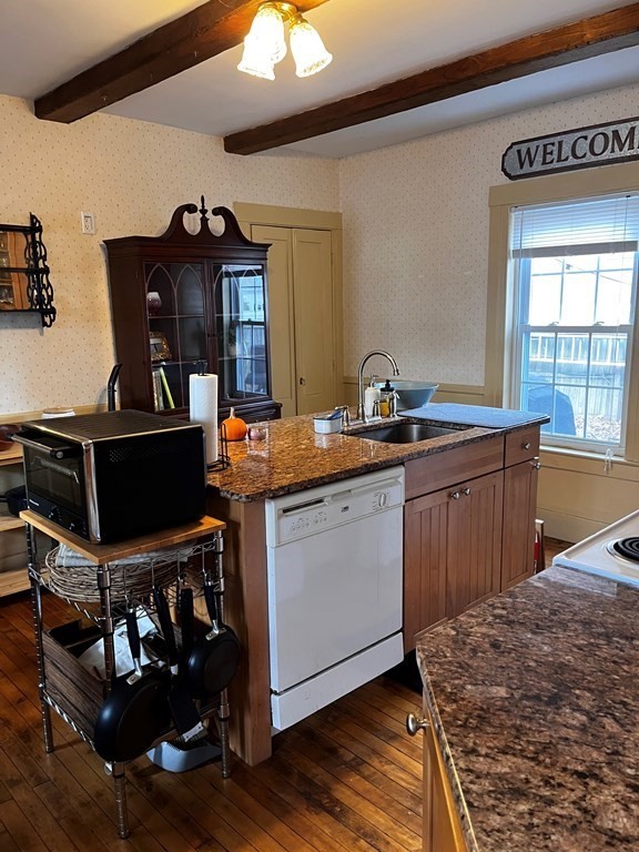 1 bed, 1 bath apartment for rent at 44 Hayden Rowe Unit 1, Hopkinton — photo 7 of 23