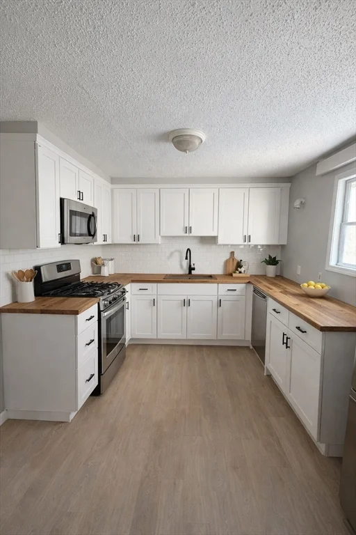 5 bed, 1 bath apartment for rent at 44 High Rock St Unit 1, Lynn — photo 2 of 9