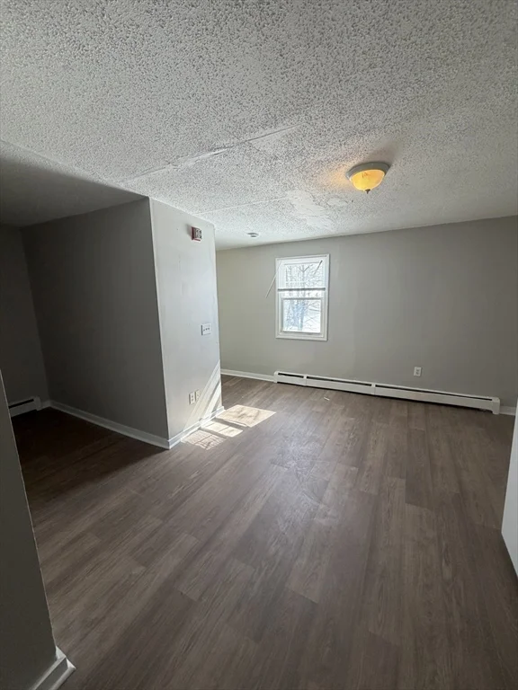 6 bed, 2 bath apartment for rent at 44 High Rock St Unit 2, Lynn — photo 8 of 12