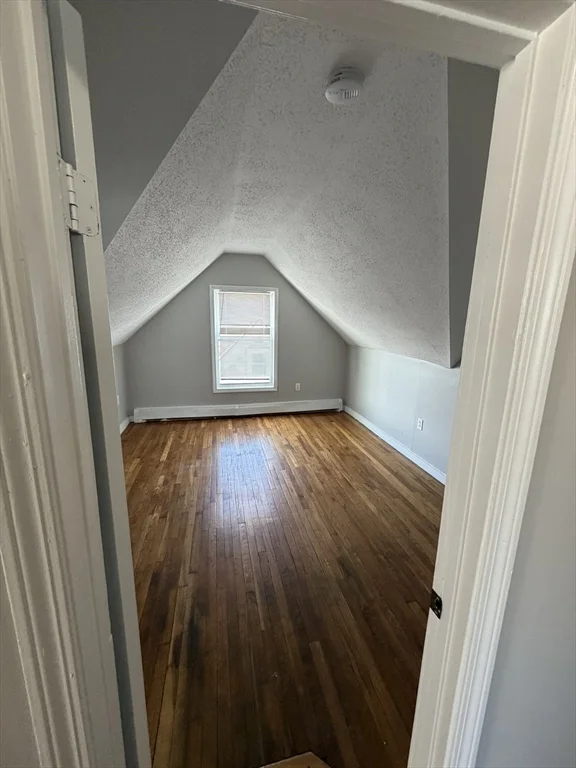 6 bed, 2 bath apartment for rent at 44 High Rock St Unit 2, Lynn — photo 10 of 12
