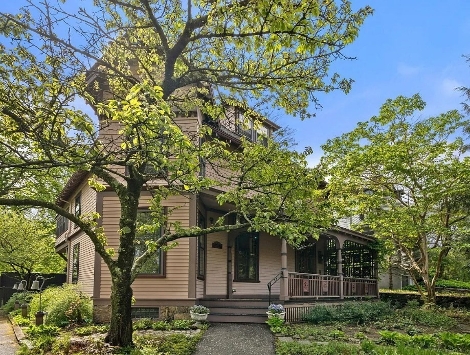 5 bed, 2 bath apartment for rent at 44 High St, Brookline Village — photo 1 of 28
