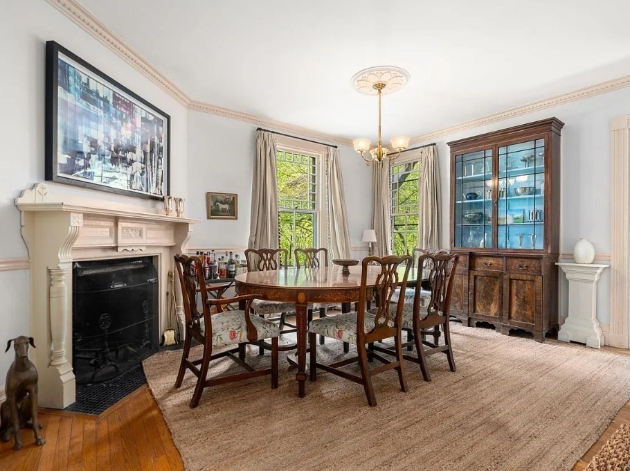 5 bed, 2 bath apartment for rent at 44 High St, Brookline Village — photo 10 of 28