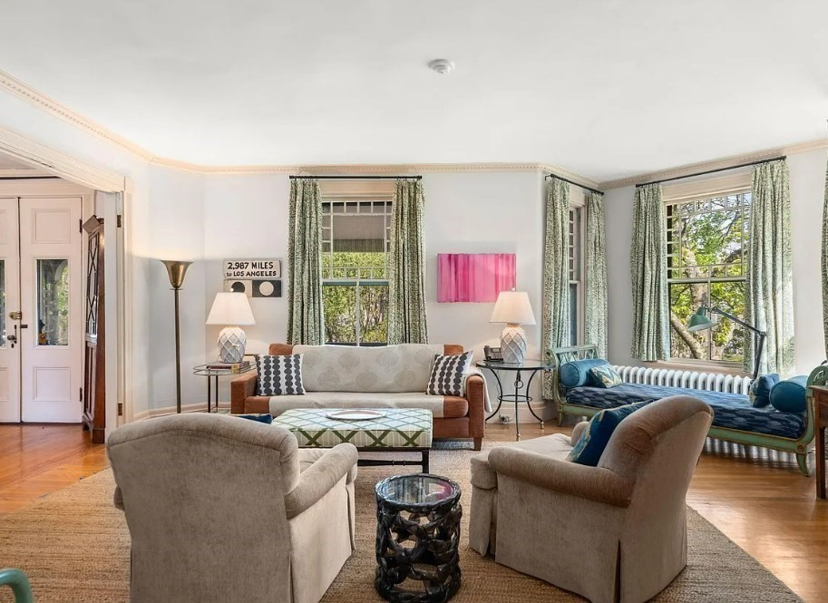 5 bed, 2 bath apartment for rent at 44 High St, Brookline Village — photo 4 of 28