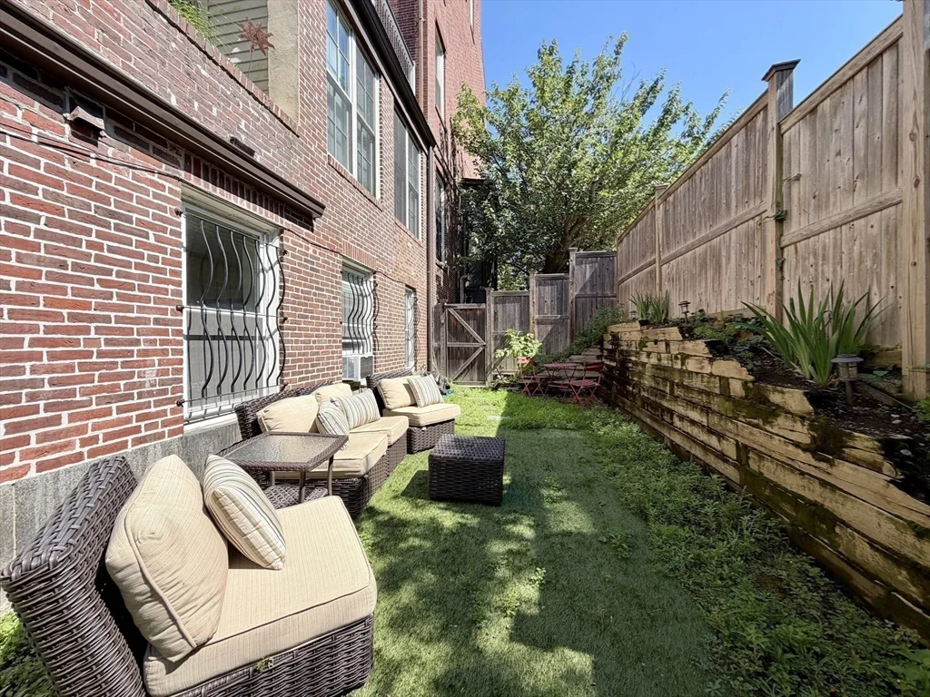 2 bed, 1 bath apartment for rent at 44 High St Unit 1, Charlestown — photo 2 of 6