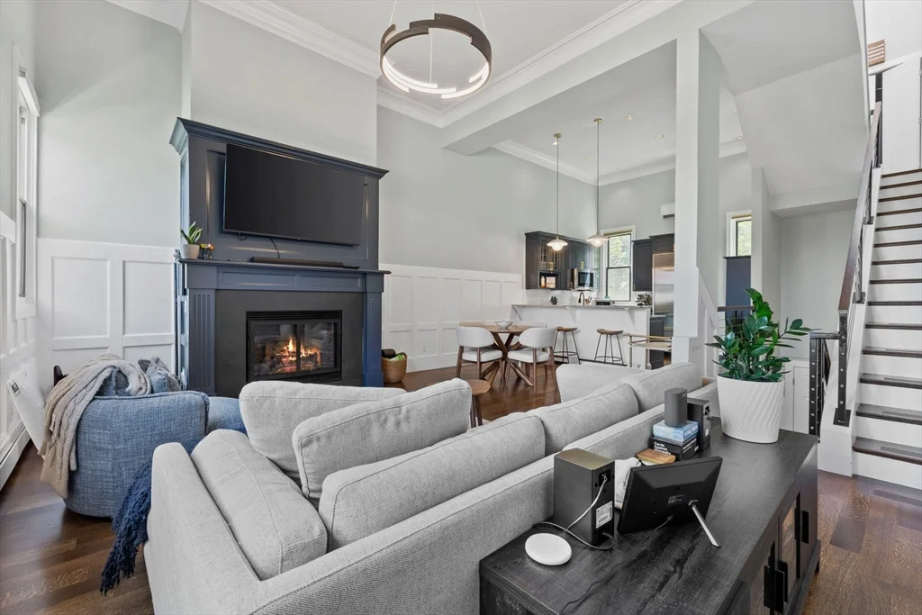 2 bed, 1 bath apartment for rent at 44 High St Unit 7, Charlestown — photo 5 of 36