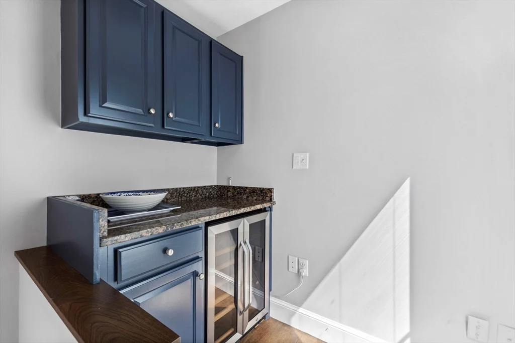 2 bed, 1 bath apartment for rent at 44 High St Unit 7, Charlestown — photo 24 of 36