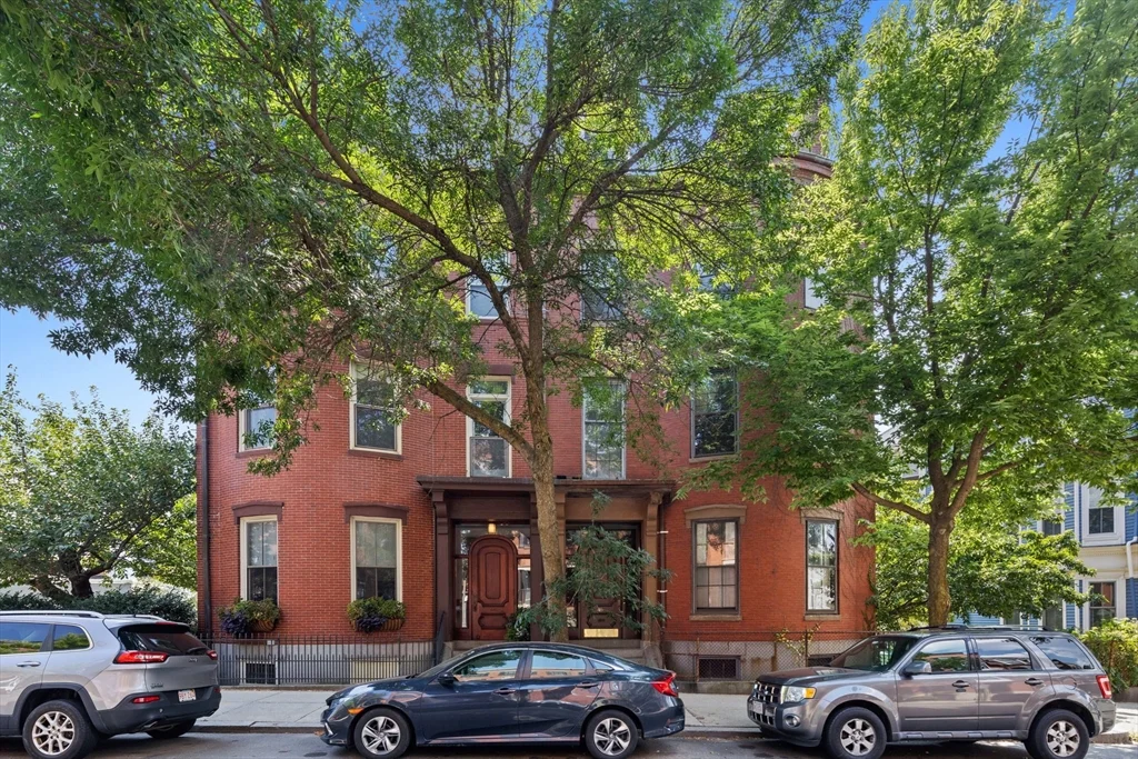 2 bed, 1 bath apartment for rent at 44 High St Unit 7, Charlestown — photo 1 of 36