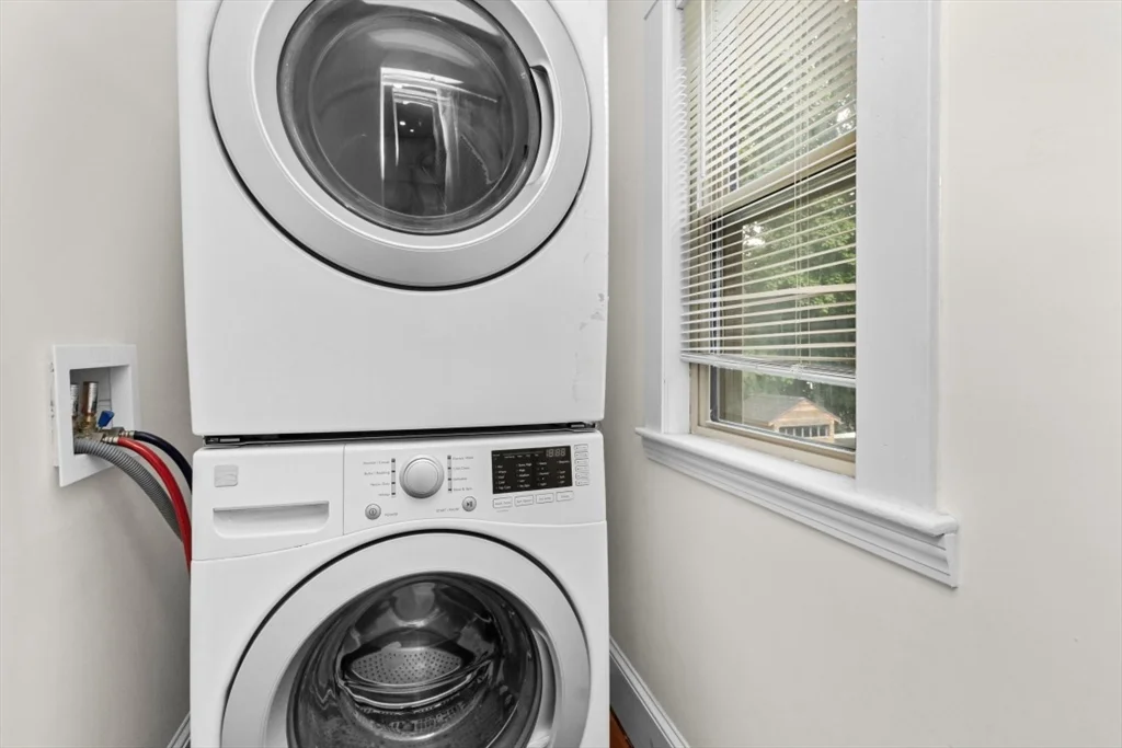 2 bed, 1 bath apartment for rent at 44 Hillsdale Street 1 Unit 1, Dorchester — photo 15 of 22