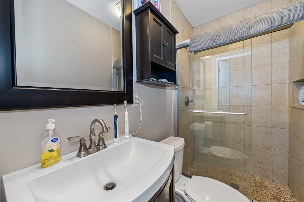 5 bed, 2 bath apartment for rent at 44 Hillside St Unit 2, Mission Hill — photo 19 of 30