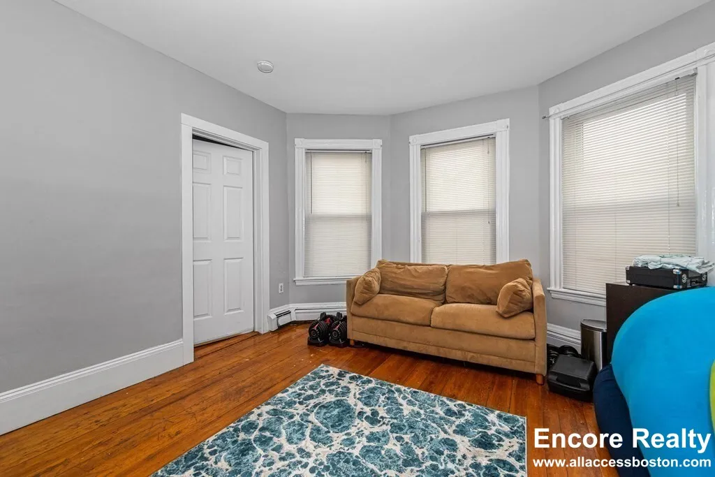 5 bed, 2 bath apartment for rent at 44 Hillside St Unit 3, Mission Hill — photo 15 of 60