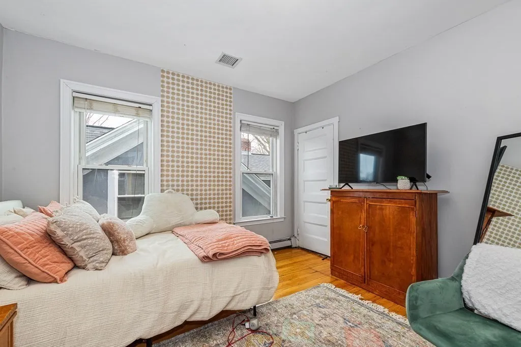 5 bed, 2 bath apartment for rent at 44 Hillside St Unit 3, Mission Hill — photo 33 of 60