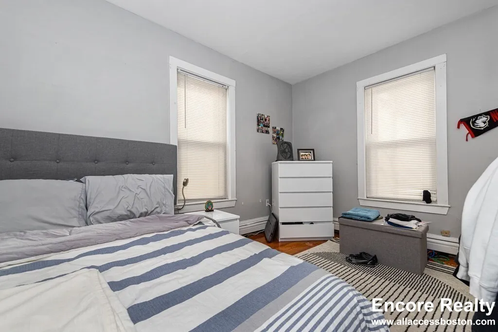 5 bed, 2 bath apartment for rent at 44 Hillside St Unit 3, Mission Hill — photo 23 of 60