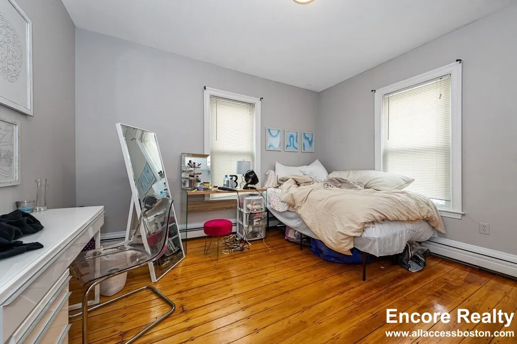 5 bed, 2 bath apartment for rent at 44 Hillside St Unit 3, Mission Hill — photo 11 of 60