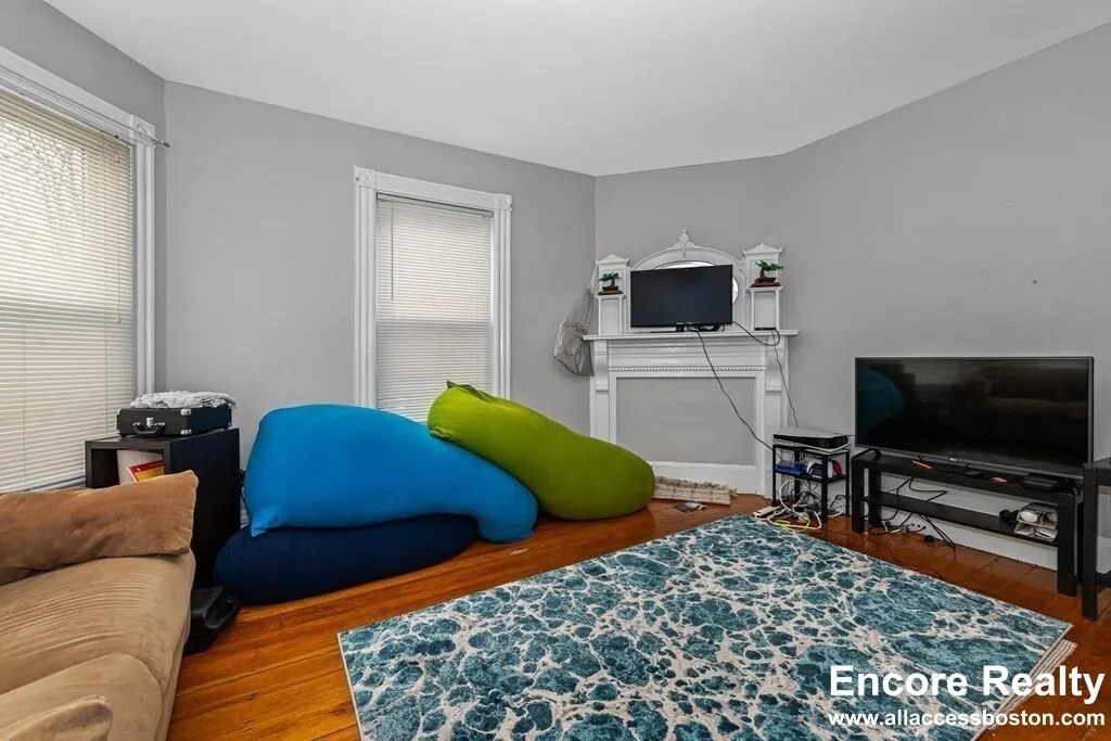 5 bed, 2 bath apartment for rent at 44 Hillside St Unit 3, Mission Hill — photo 14 of 60