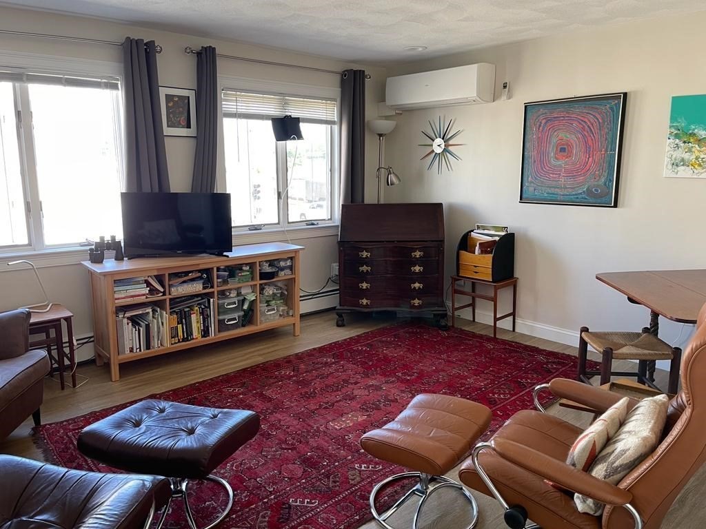 1 bed, 1 bath apartment for rent at 44 Humphrey St Unit 3, Swampscott — photo 3 of 7