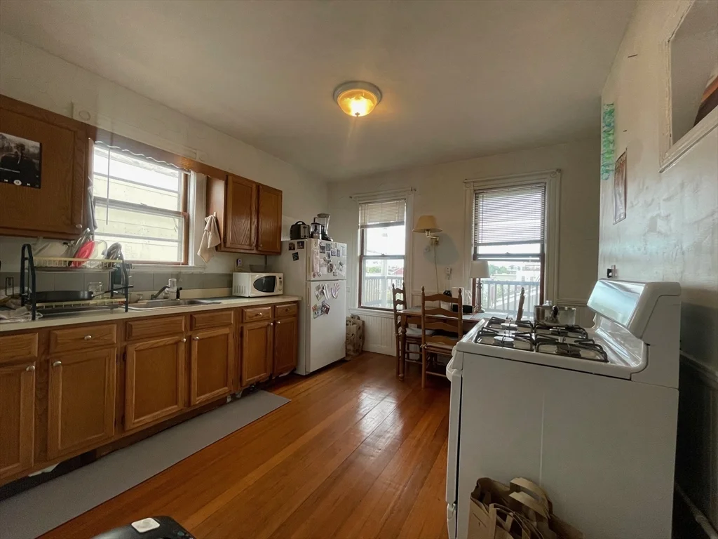 2 bed, 1 bath apartment for rent at 44 I St Unit 3, South Boston — photo 7 of 17