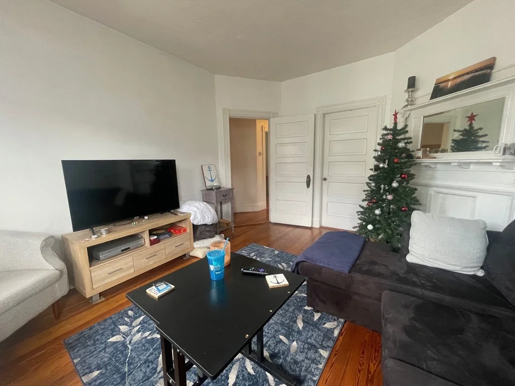 2 bed, 1 bath apartment for rent at 44 I St Unit 3, South Boston — photo 2 of 17