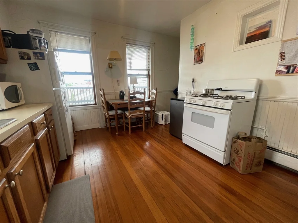 2 bed, 1 bath apartment for rent at 44 I St Unit 3, South Boston — photo 6 of 17