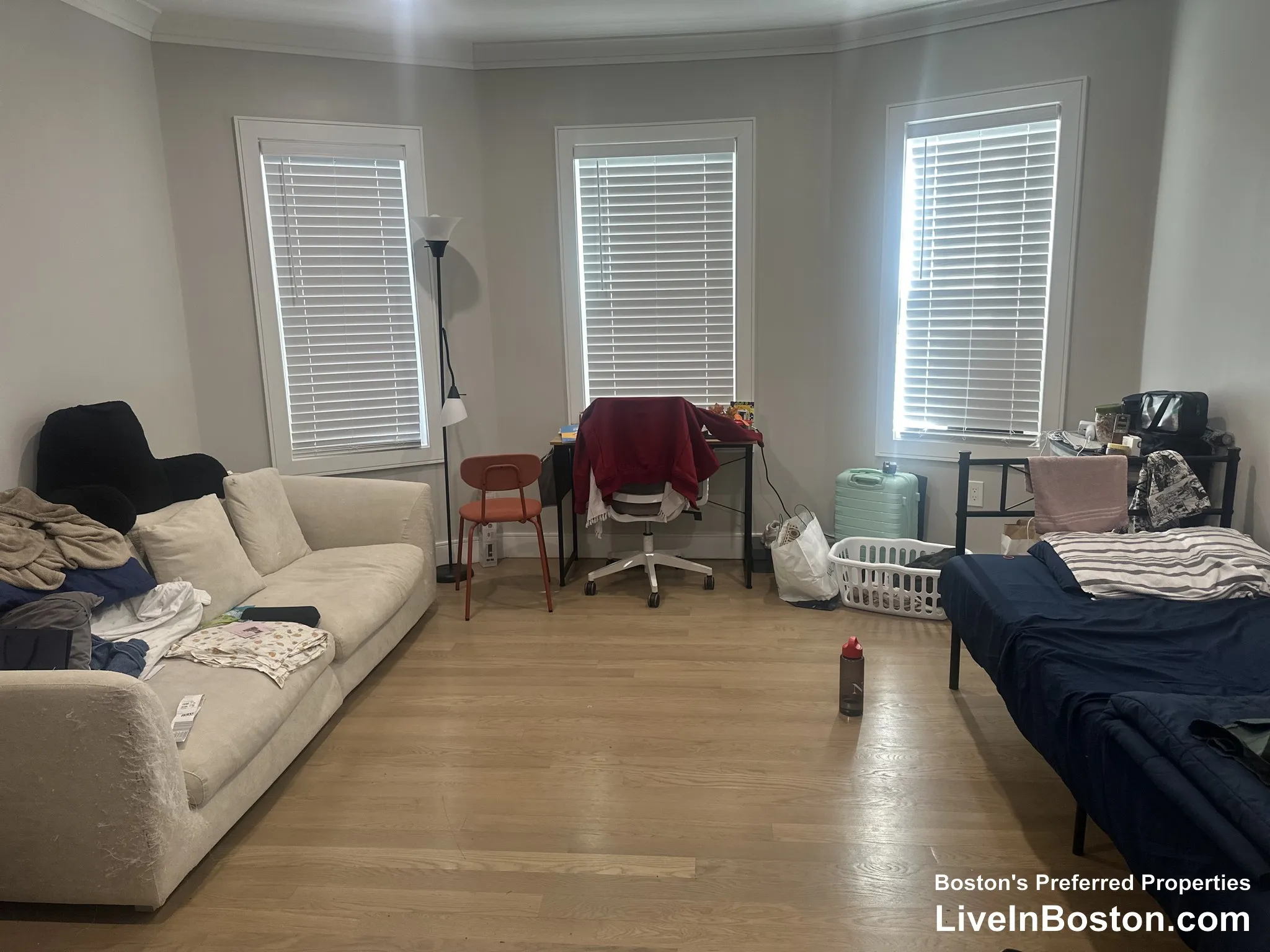 3 bed, 1 bath apartment for rent at 44 Iffley Rd Unit 1, Jamaica Plain — photo 5 of 9