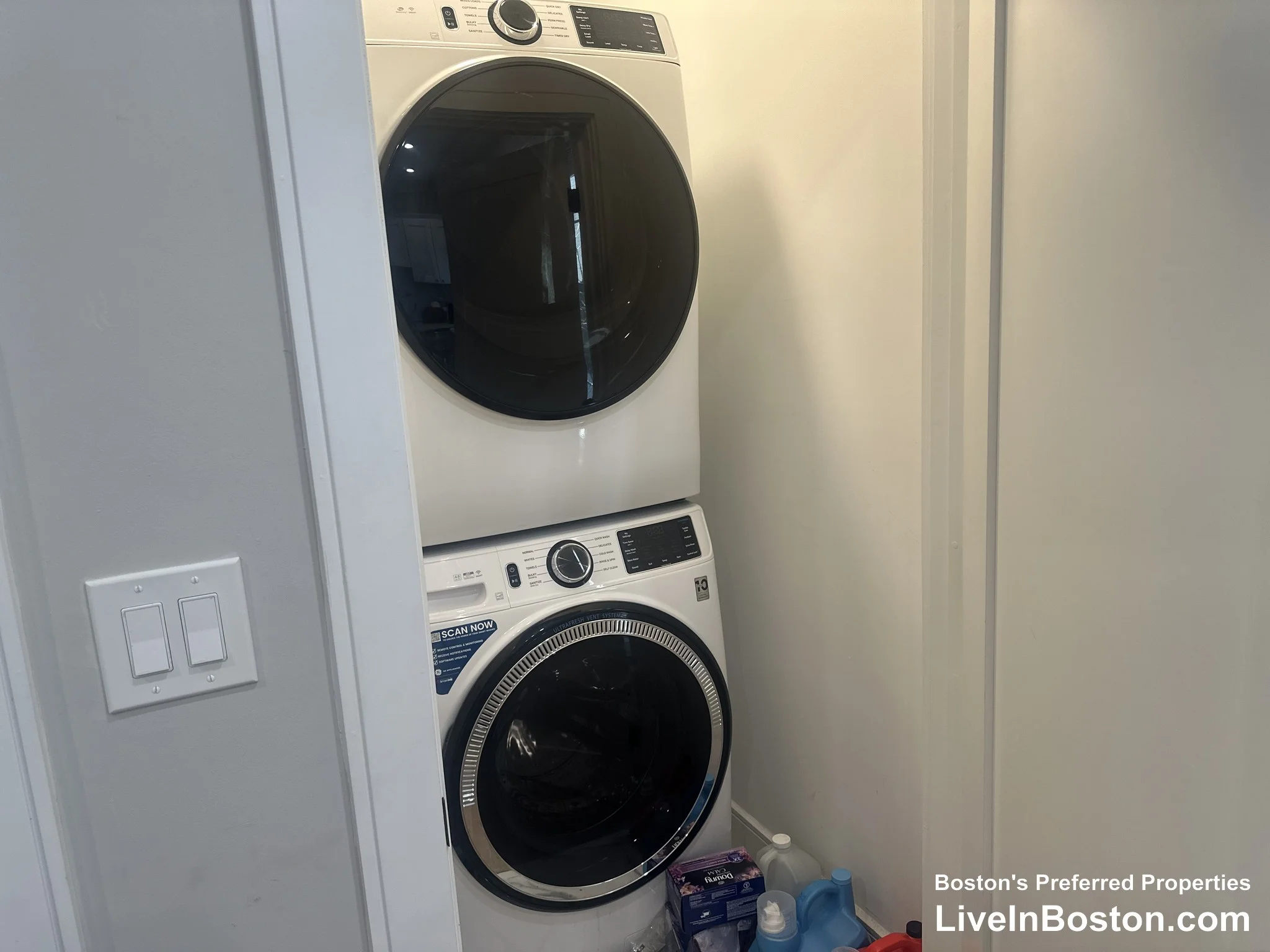 3 bed, 1 bath apartment for rent at 44 Iffley Rd Unit 1, Jamaica Plain — photo 7 of 9