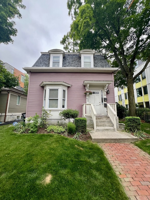 2 bed, 2 bath apartment for rent at 44 Ivaloo Unit 1, Ward Two — photo 1 of 14