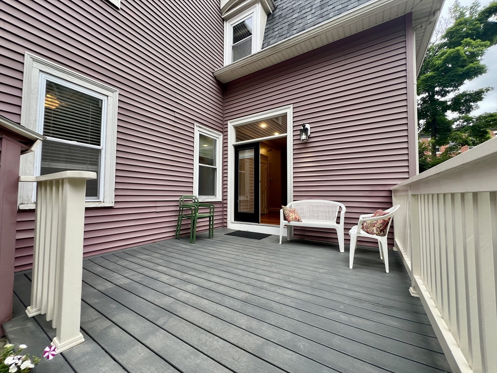 2 bed, 2 bath apartment for rent at 44 Ivaloo Unit 1, Ward Two — photo 13 of 14