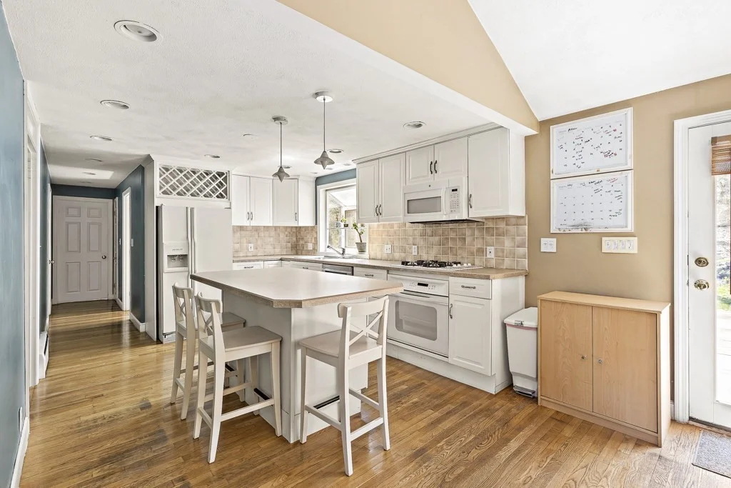 4 bed, 3 bath apartment for rent at 44 Jodie Rd, Framingham — photo 2 of 21