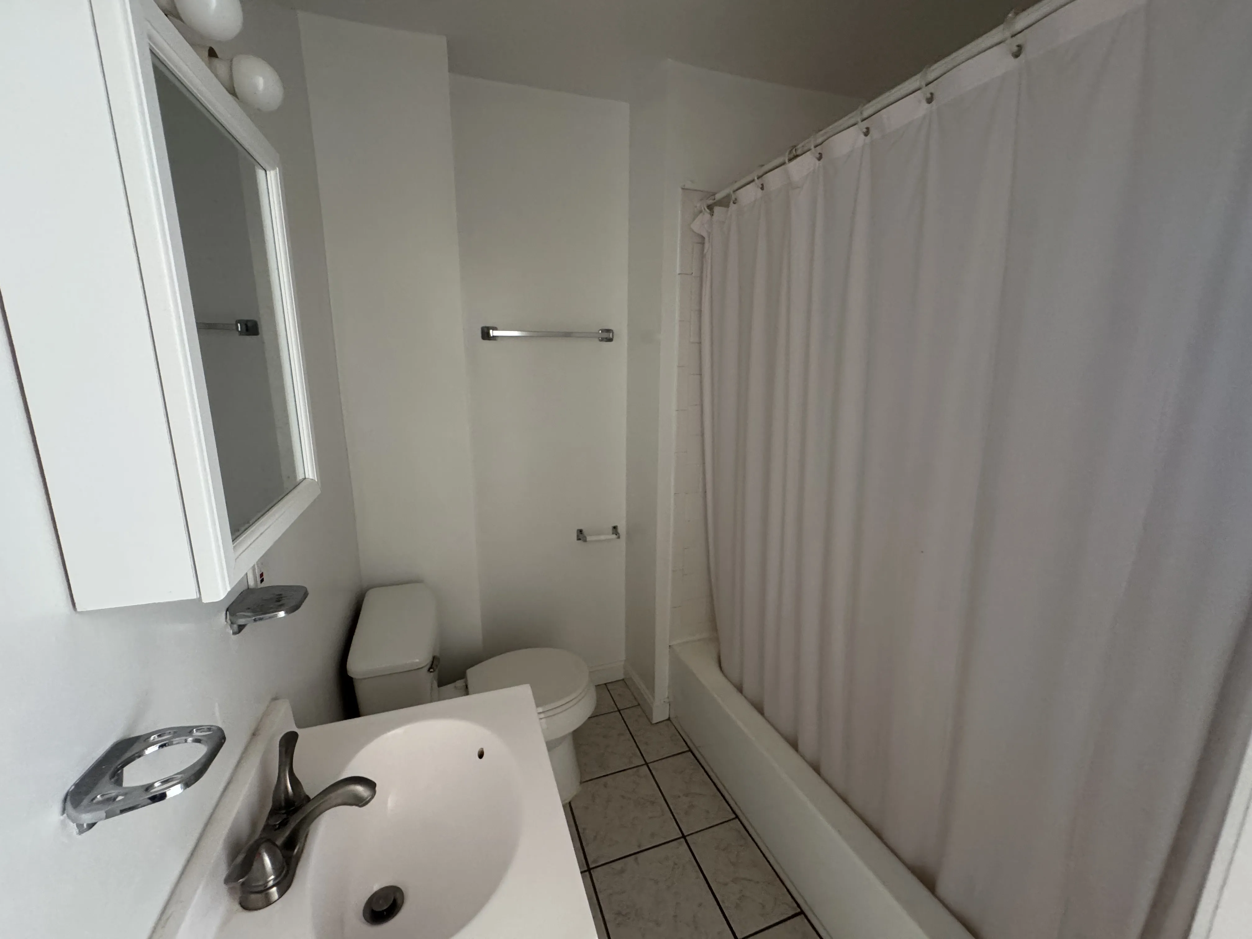 2 bed, 1 bath apartment for rent at 44 Joy St Unit 10, Beacon Hill — photo 8 of 8