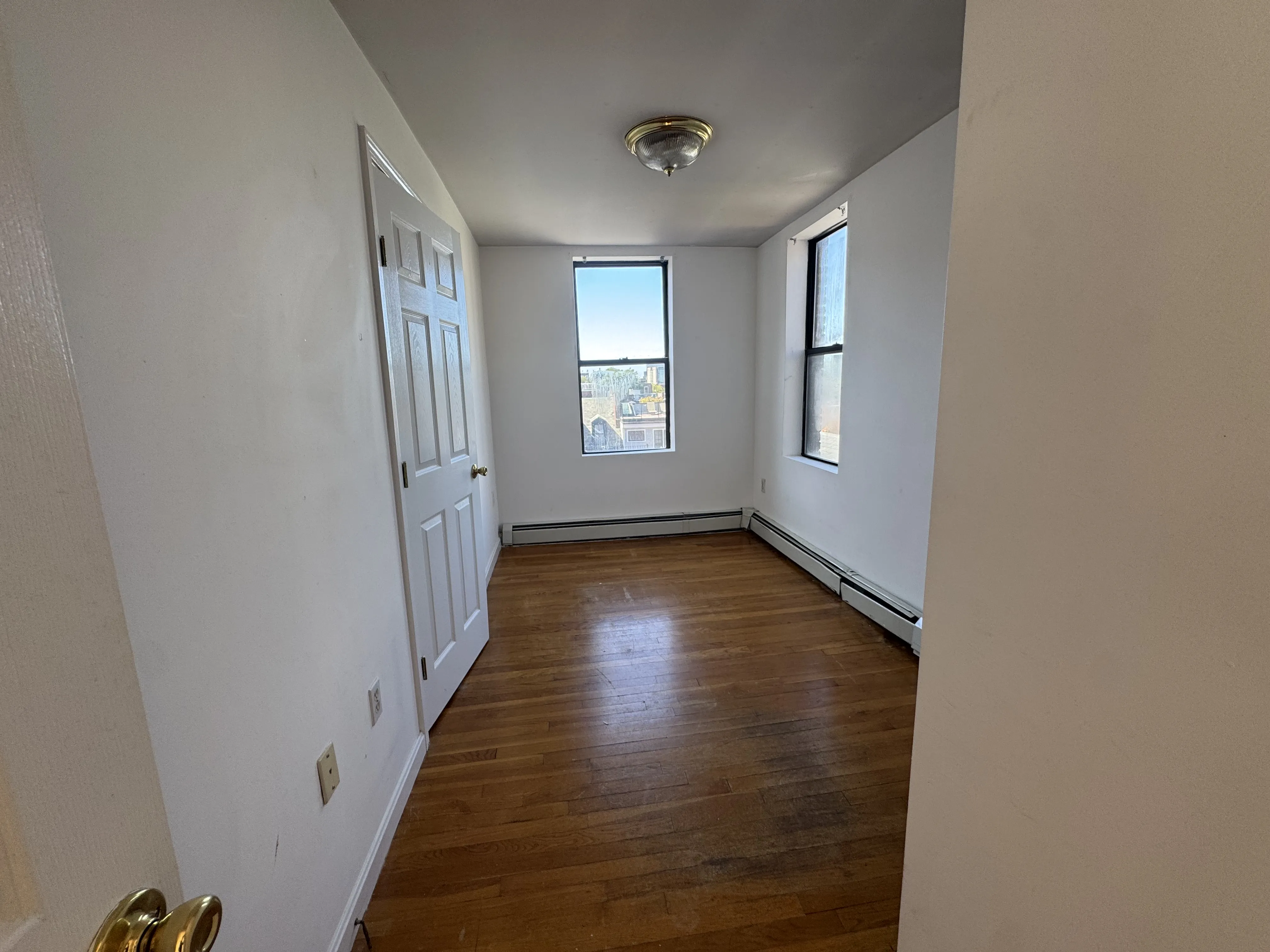 2 bed, 1 bath apartment for rent at 44 Joy St Unit 10, Beacon Hill — photo 4 of 8