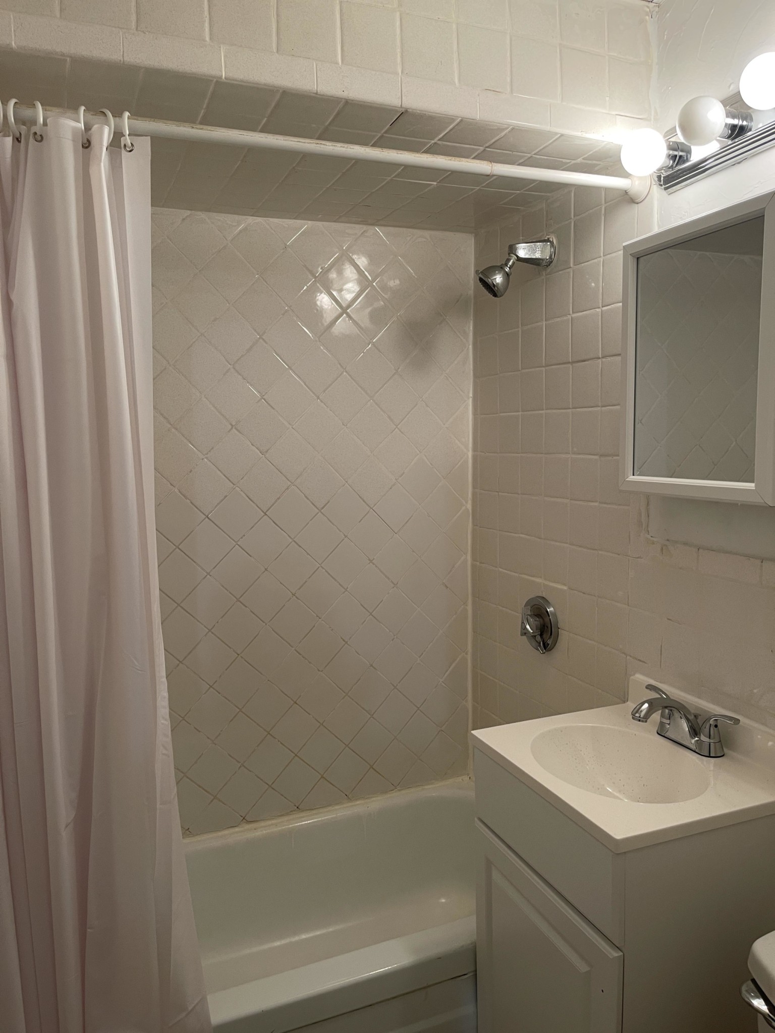 2 bed, 1 bath apartment for rent at 44 Joy St Unit 10, Beacon Hill — photo 12 of 14