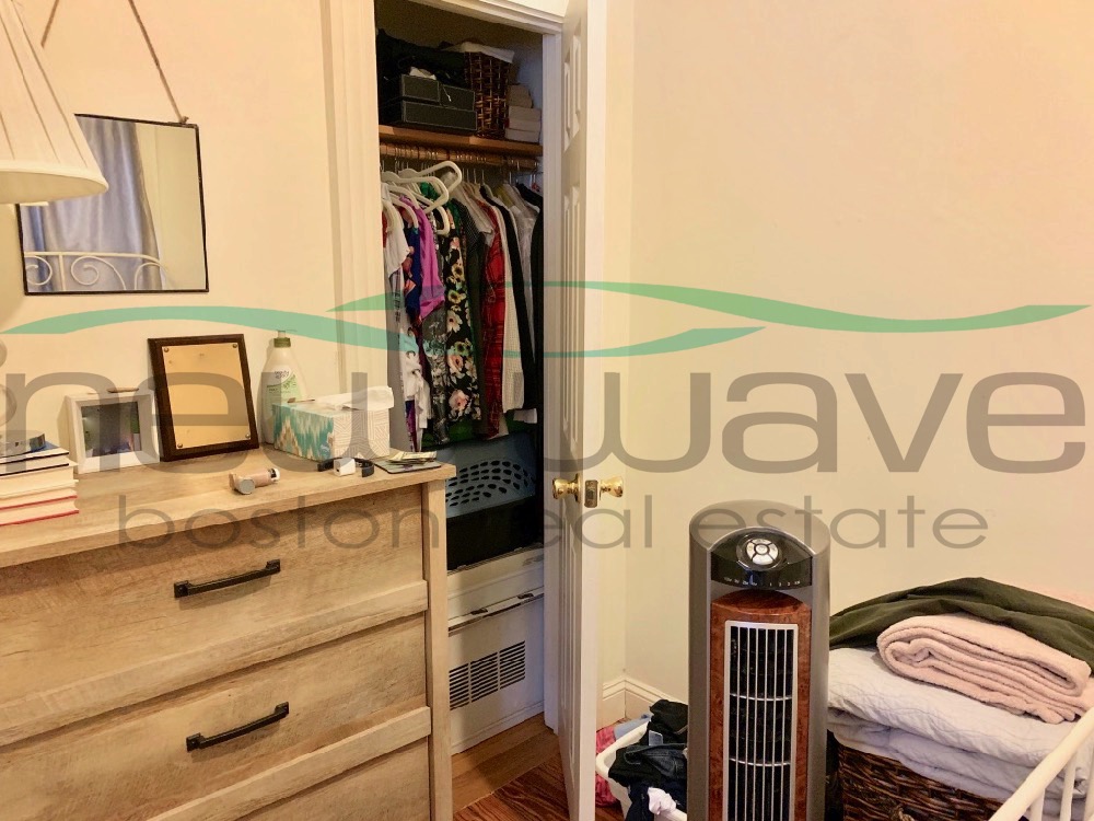 Studio bed, 1 bath apartment for rent at 44 Joy St Unit 5, Beacon Hill — photo 4 of 9