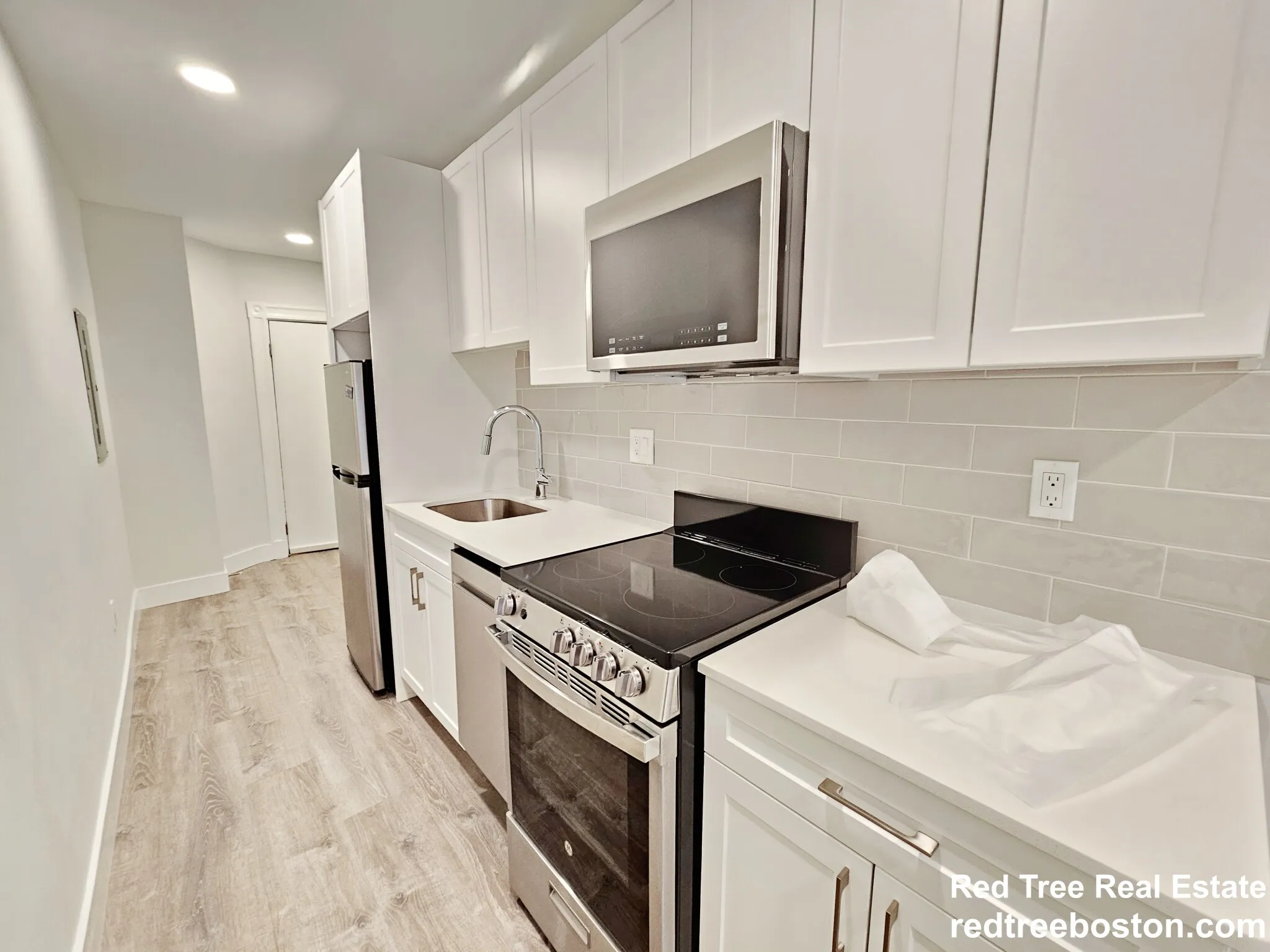 2 bed, 1 bath apartment for rent at 44 Joy St Unit 7, Beacon Hill — photo 2 of 28