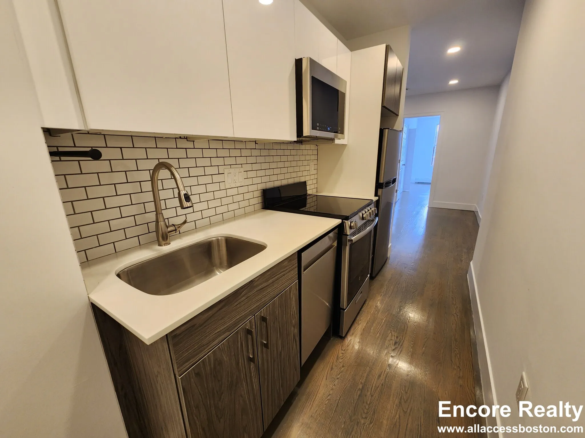2 bed, 1 bath apartment for rent at 44 Joy St Unit 8M, Beacon Hill — photo 1 of 14