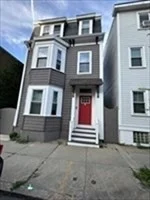 1 bed, 1 bath apartment for rent at 44 L St Unit 1, South Boston