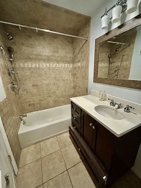 3 bed, 2 bath apartment for rent at 44 L St Unit 2, South Boston — photo 7 of 29