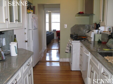 2.5 bed, 2 bath apartment for rent at 44 Langdon St Unit 9, Neighborhood Nine — photo 1 of 8